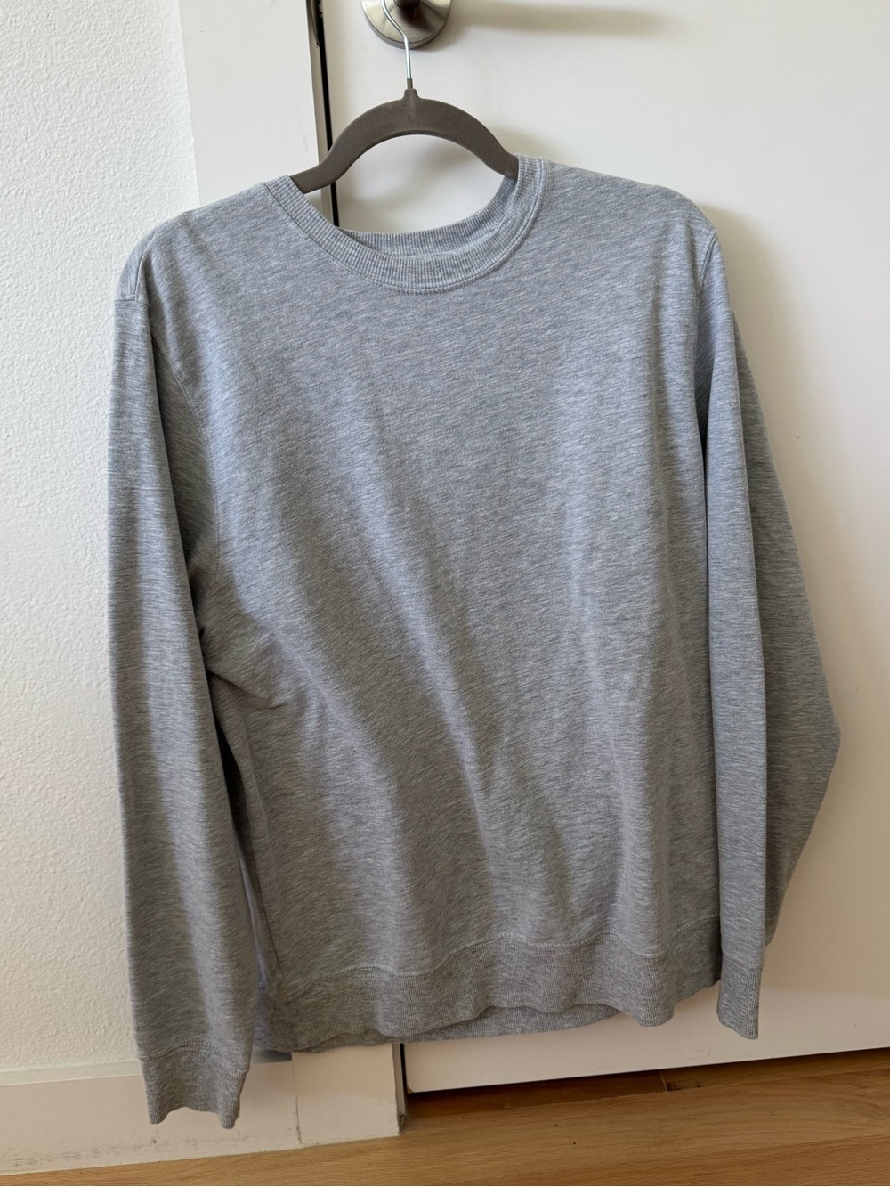 Zella Light Gray Crewneck Sweatshirt